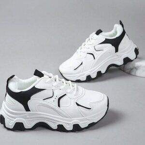 2025 New Style! Colorblocked Lace-Up Low-Top Sneakers, Lightweight And Versatile